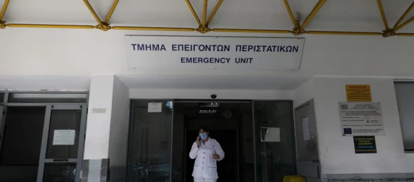 Μολύνθηκε με Covid-19 αν και είχε εμβολιαστεί πλήρως ο αντιδήμαρχος Μυκόνου - Εισήχθη στο νοσοκομείο